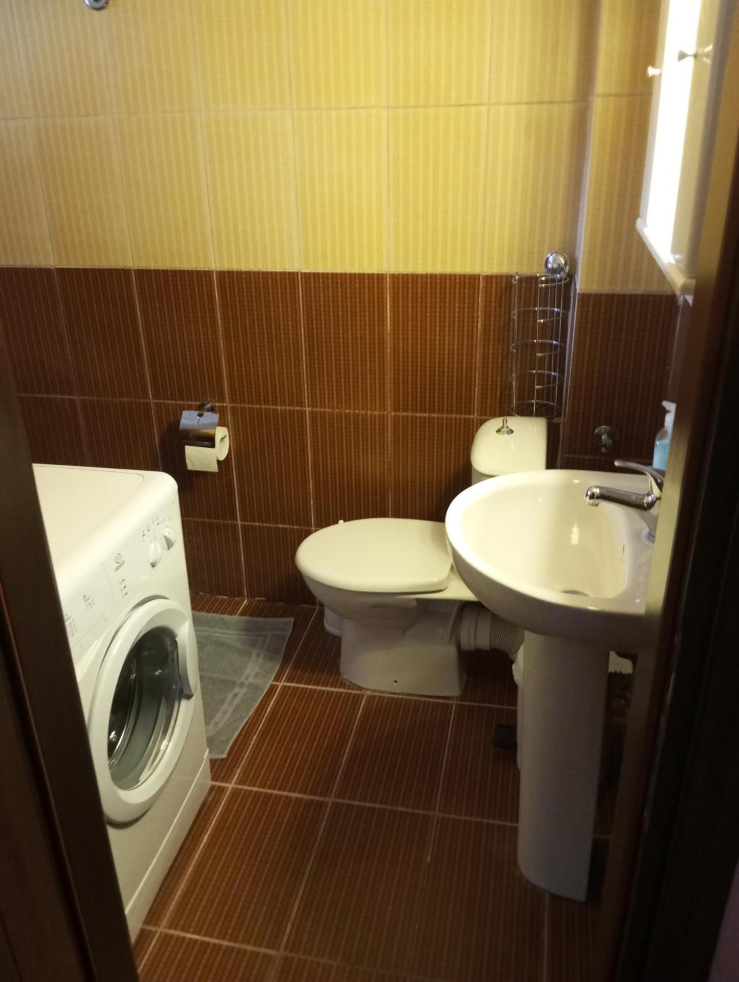 Crystalia Apartment *
